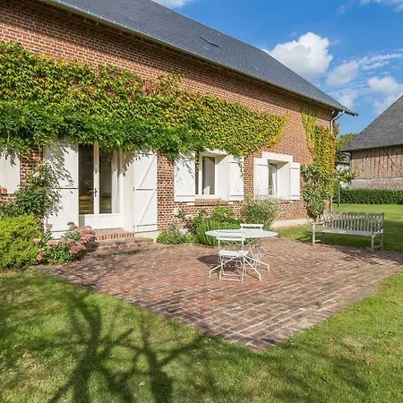 Cour La Ville Le Pressoir Le Mesnil-sur-Blangy