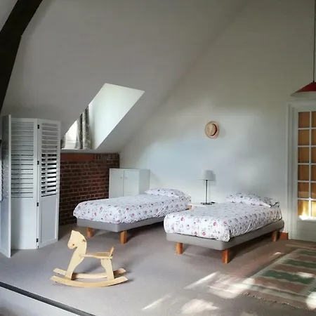 Дом отдыха Cour La Ville Le Pressoir